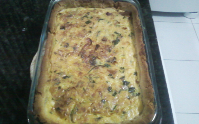 Quiche de alho poró com bacon
