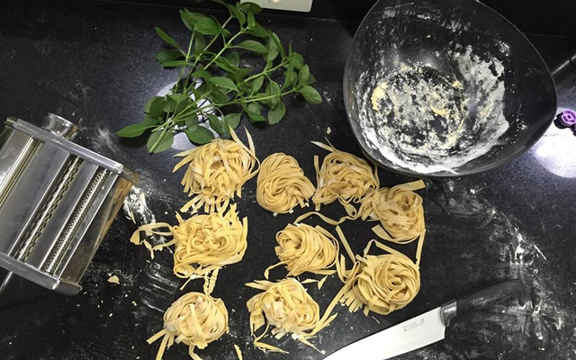 Pasta fresca com ragu de cordeiro