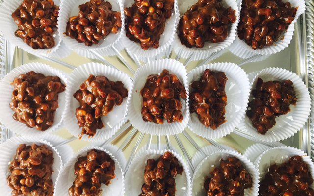 Pé de moleque caseiro