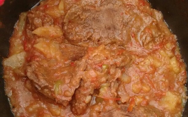 Bife fácil na panela de pressão