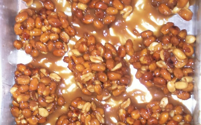 Pé-de-moleque caseiro