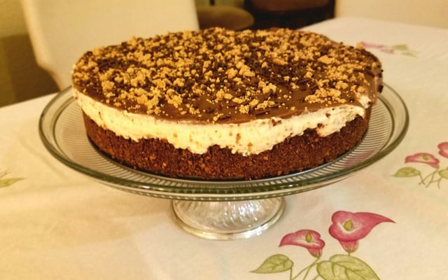 Cheesecake de paçoca e brigadeiro