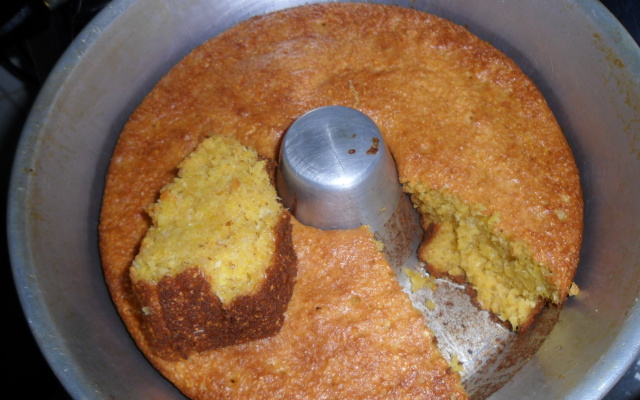 Bolo de milho cremoso - rápido e simples