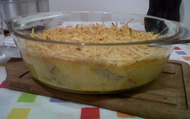 Escondidinho de frango com creme de milho