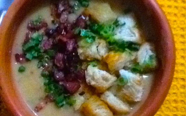 Caldo de mandioquinha e carne seca