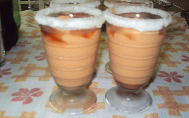 Creme de papaya com cassis