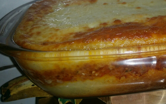 Escondidinho de mandioca com calabresa