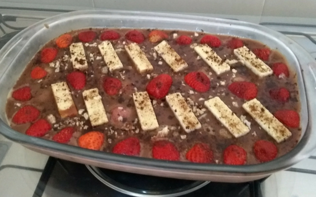 Torta de morango com brigadeiro e oreo