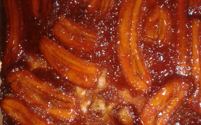 Bolo de banana com leite condensado