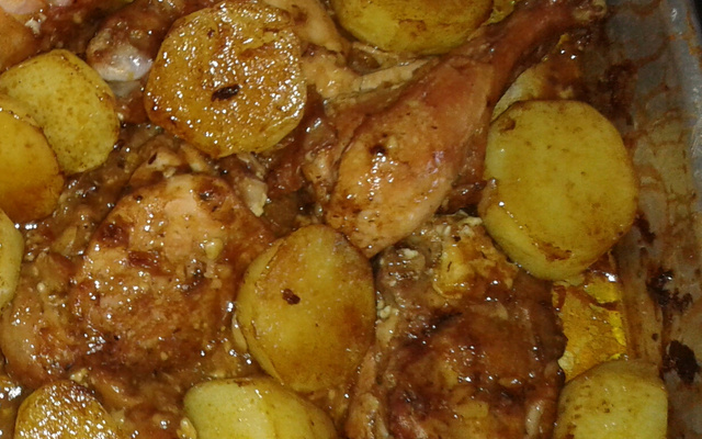 Coxa e sobrecoxa de frango assado