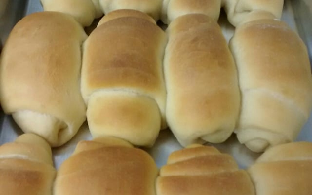 Pão caseiro simples e rápido