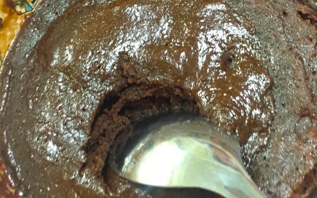 Brownie na caneca e assado no micro-ondas