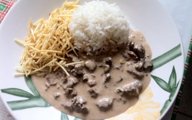 Estrogonofe de filé para duas pessoas