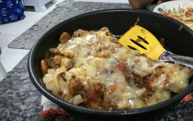 Macarrão com camarão (muito fácil)