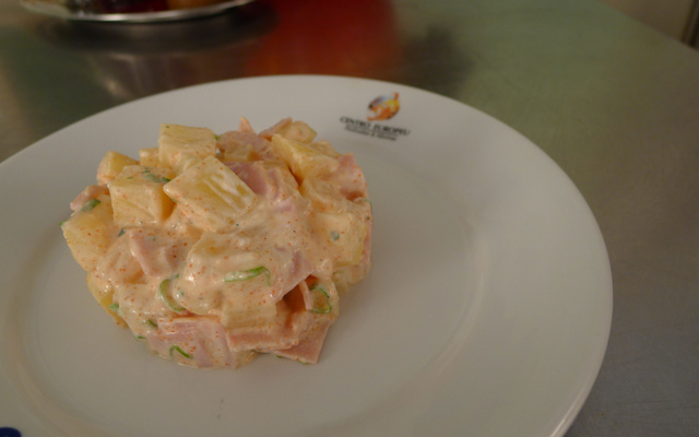 Salada de batata com presunto