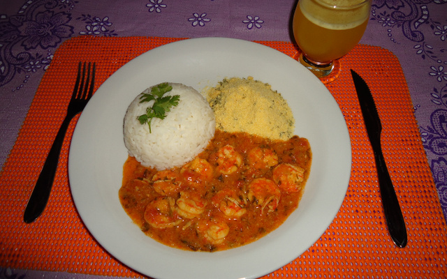 Moqueca baiana de camarão à moda CDM