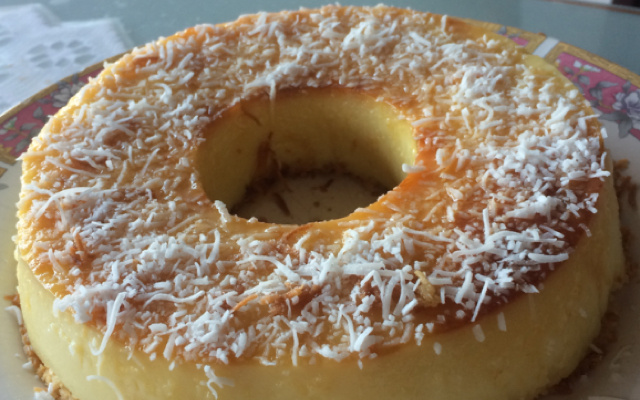 Pudim de leite em pó com leite de coco