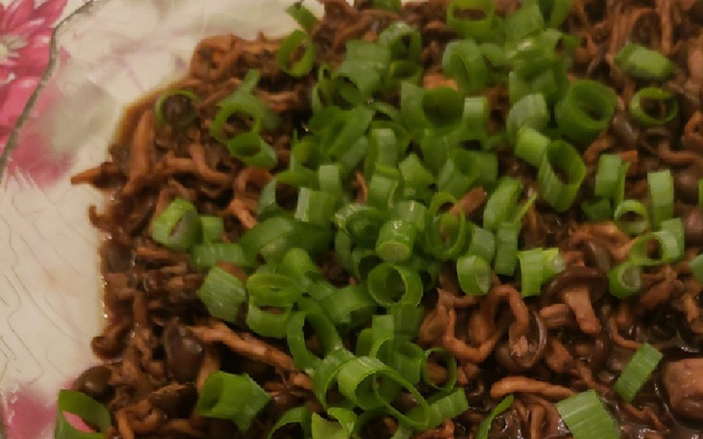 Shimeji na manteiga à brasileira