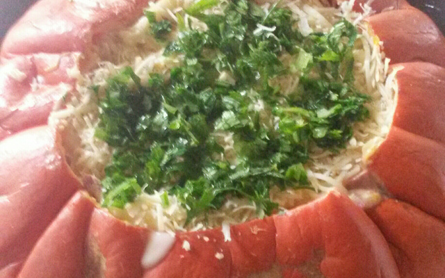 Abóbora moranga recheada com carne seca feita no micro-ondas