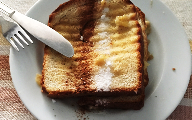 Torta de banana de sanduicheira