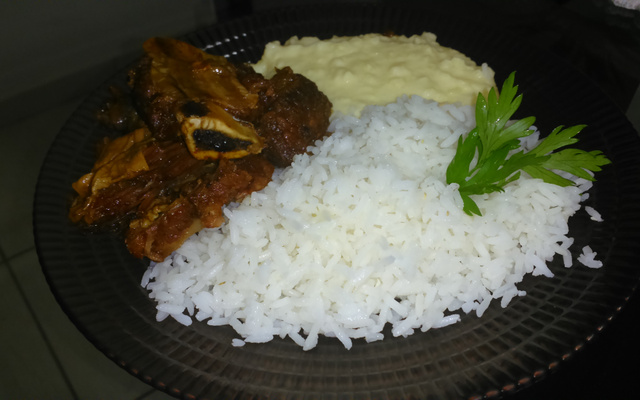 Costela do Gelder com purê de batatas especial