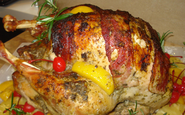 Peru especial de Natal com ervas finas e frutas