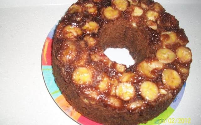 Bolo de chocolate com banana