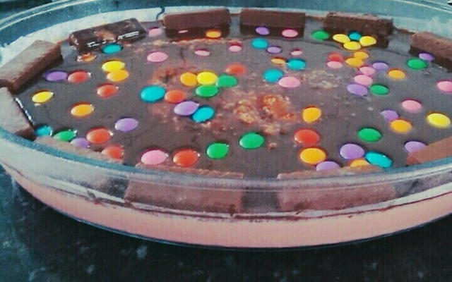 Mousse Simples de Morango com Chocolate