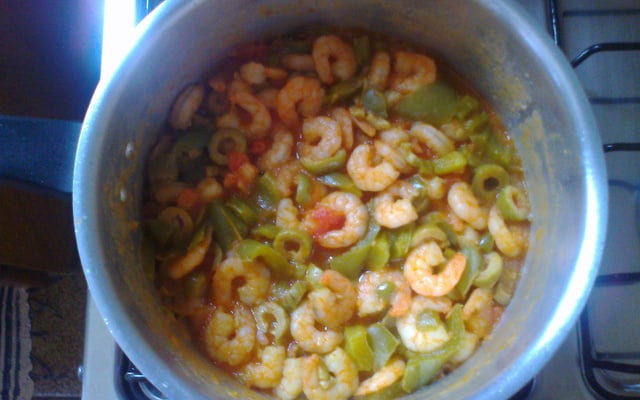 Camarão ao molho de tomate