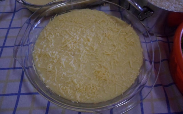 Escondidinho de carne seca com purê de batatas