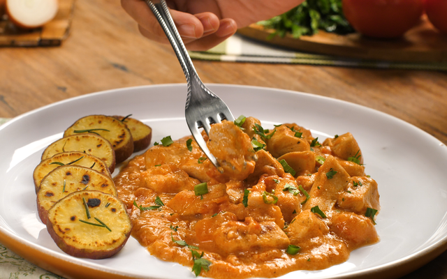 Strogonoff fit com batata-doce