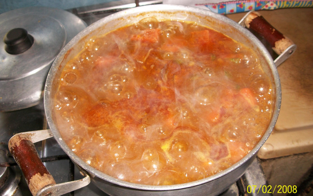 Costela bovina com abóbora e quiabo