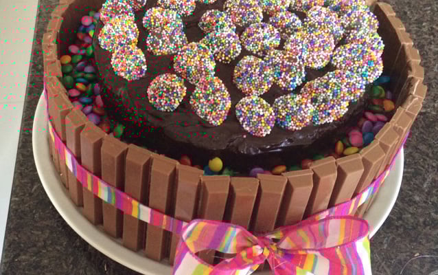 Bolo de Kit Kat à minha moda