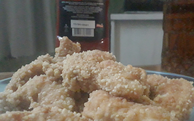 Frango frito empanado 