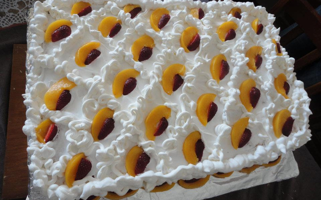 Bolo de pêssegos