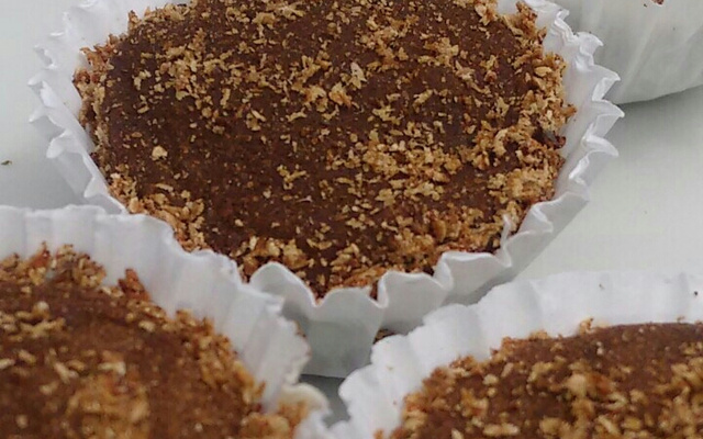 Bombons de noz-moscada e canela