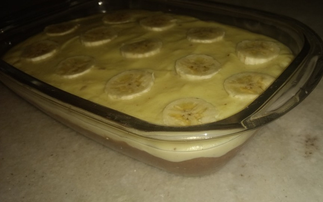 Doce de banana com cobertura de leite condensado ( Lúcio Cezar )