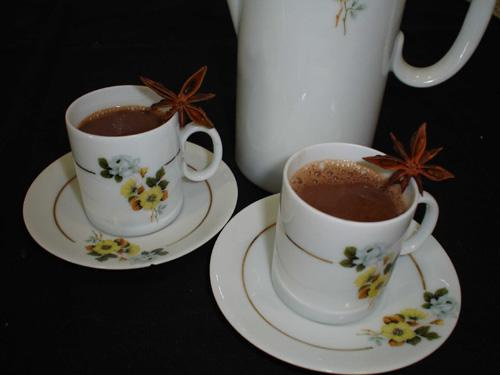 Quentinho (chocolate quente)