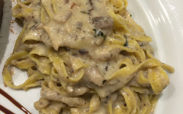 Fettuccini ao molho de cogumelos