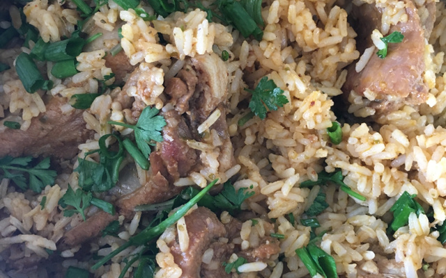 Arroz com costelinha de porco
