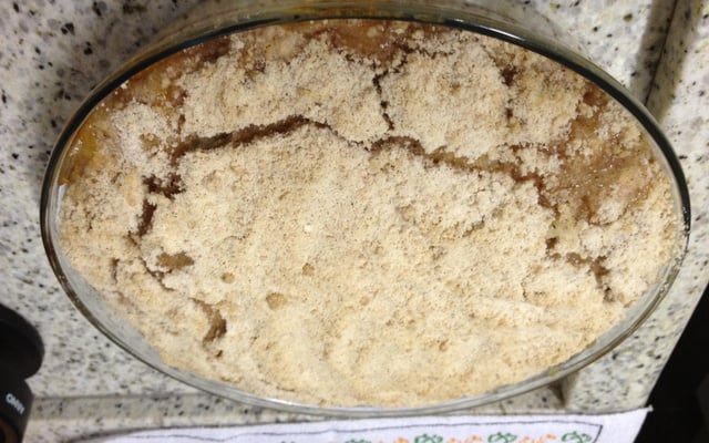 Bolo de banana com farofa