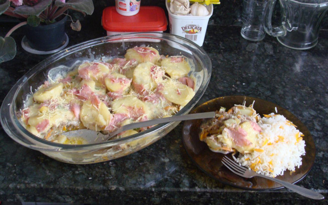 Enformado de carne com batata