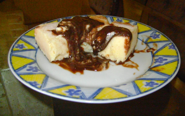 Geladão com cobertura de chocolate