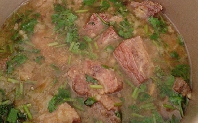 Costela de boi na panela de pressão sem água