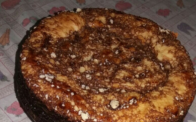 Cuca recheada com chocolate