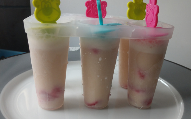 Picolé cremoso de frutas