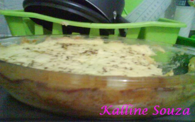 Gratinado de presunto, mussarela e frango desfiado