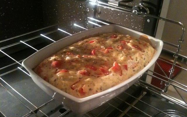 Bolo salgado macio, simples e rápido