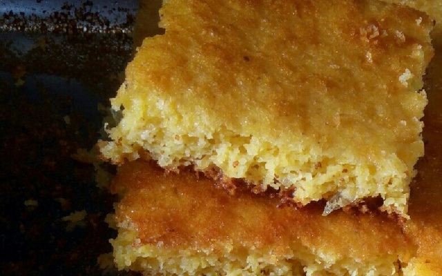 Bolo de milho saboroso e fácil