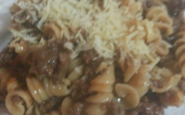 Macarrão com carne moída